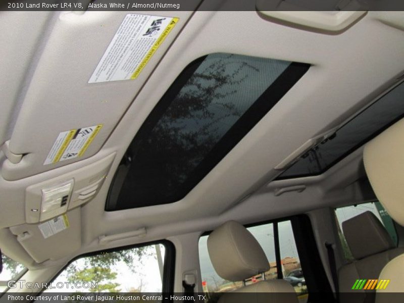 Alaska White / Almond/Nutmeg 2010 Land Rover LR4 V8