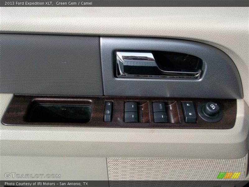 Green Gem / Camel 2013 Ford Expedition XLT