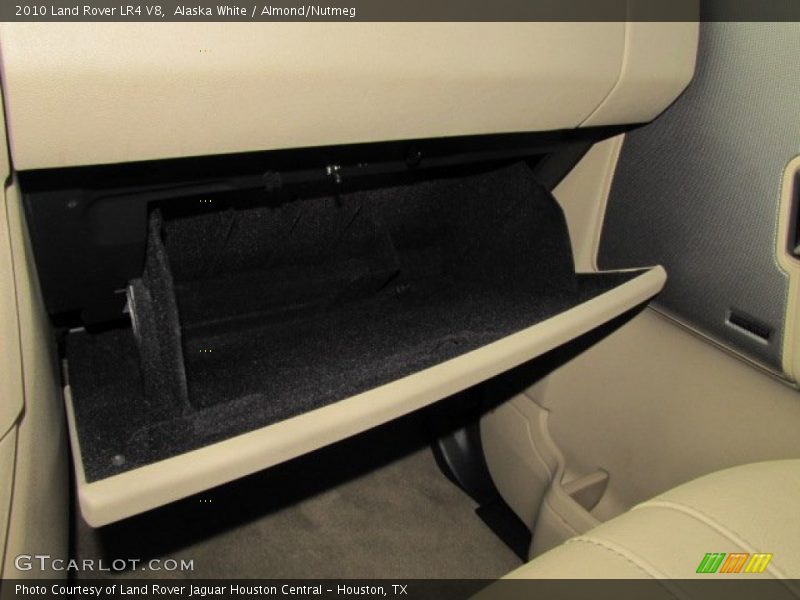 Alaska White / Almond/Nutmeg 2010 Land Rover LR4 V8