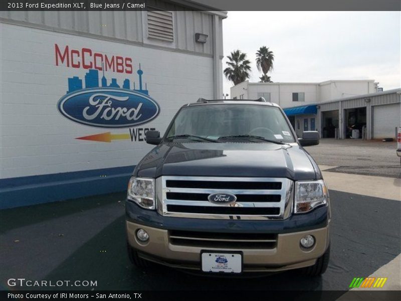 Blue Jeans / Camel 2013 Ford Expedition XLT