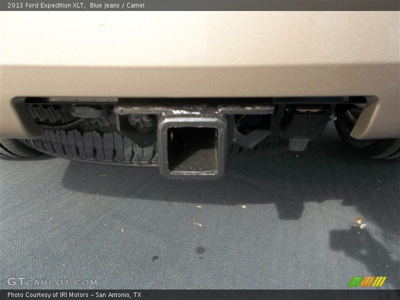 Blue Jeans / Camel 2013 Ford Expedition XLT