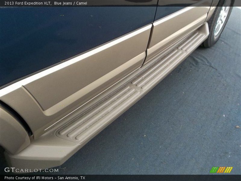 Blue Jeans / Camel 2013 Ford Expedition XLT