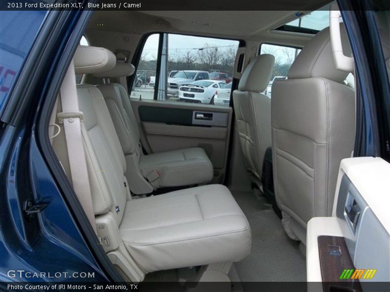 Blue Jeans / Camel 2013 Ford Expedition XLT