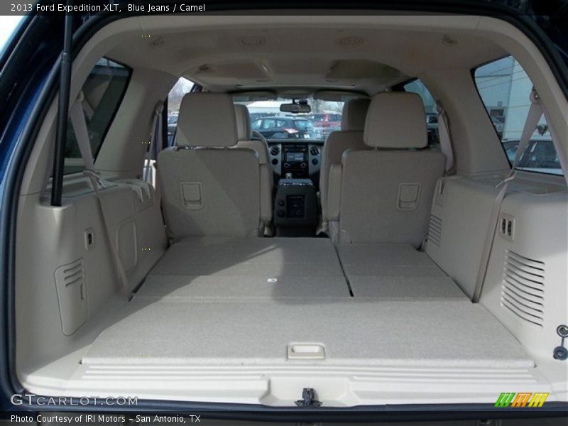 Blue Jeans / Camel 2013 Ford Expedition XLT