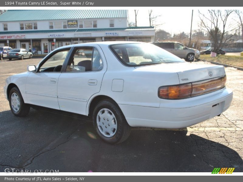Super White / Gray 1994 Toyota Camry LE Sedan