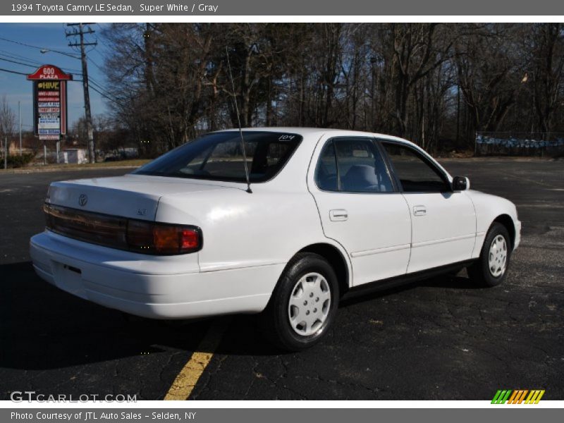 Super White / Gray 1994 Toyota Camry LE Sedan