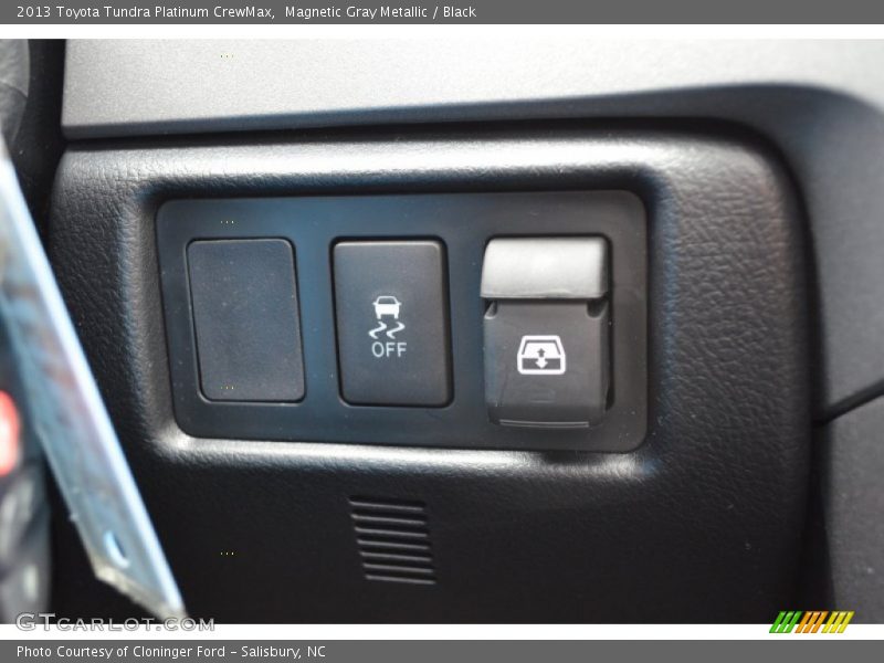 Magnetic Gray Metallic / Black 2013 Toyota Tundra Platinum CrewMax