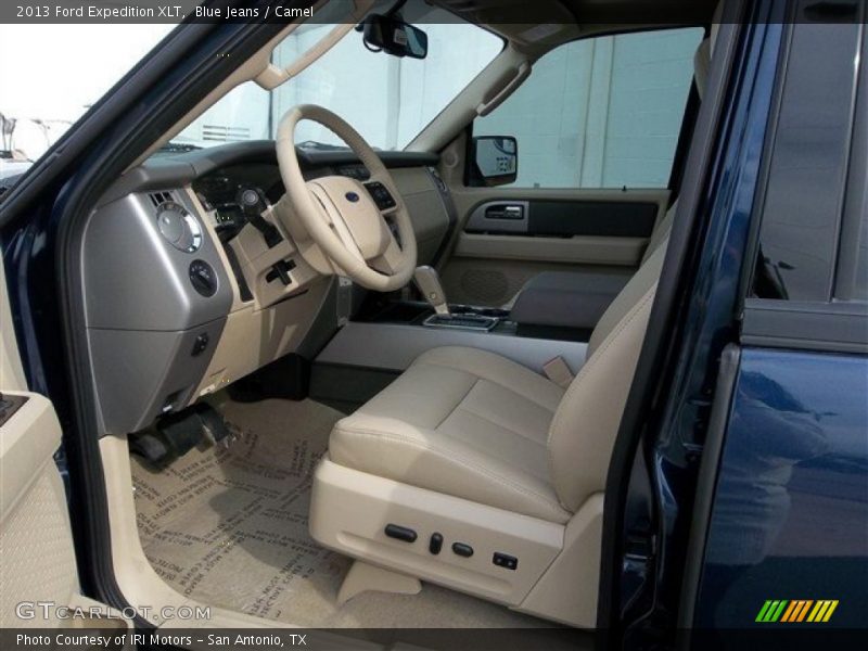 Blue Jeans / Camel 2013 Ford Expedition XLT