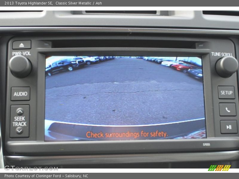Classic Silver Metallic / Ash 2013 Toyota Highlander SE