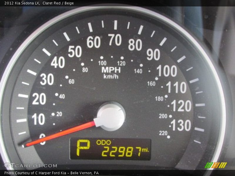 Claret Red / Beige 2012 Kia Sedona LX