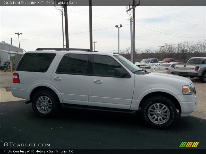 Oxford White / Stone 2013 Ford Expedition XLT
