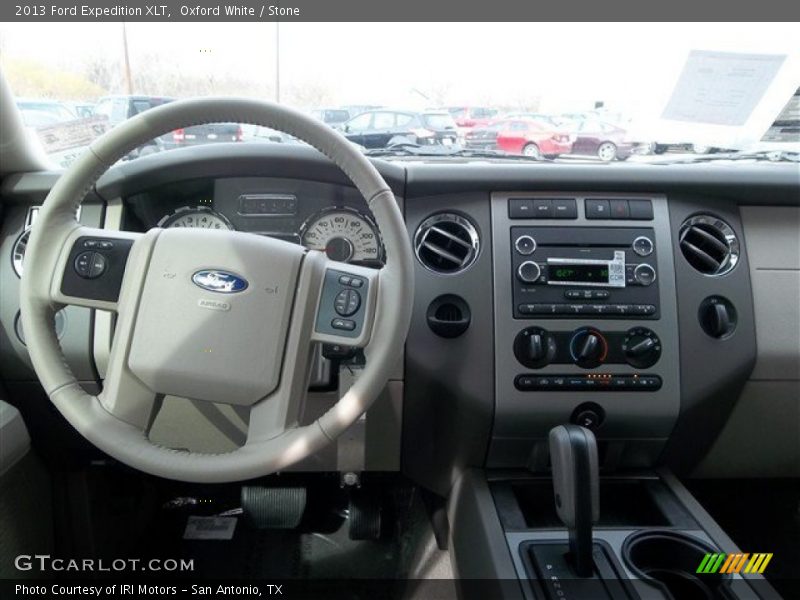Oxford White / Stone 2013 Ford Expedition XLT