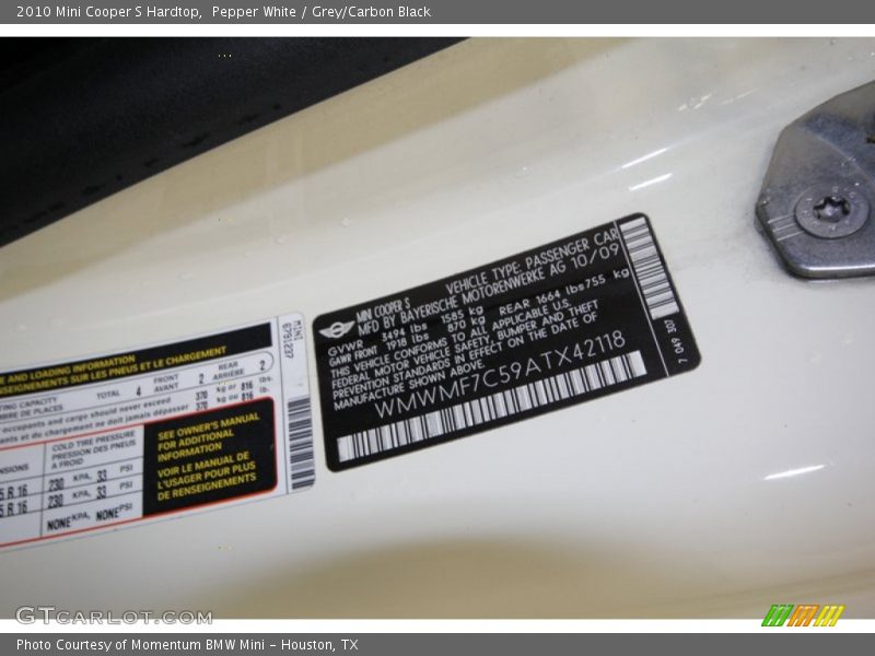 Pepper White / Grey/Carbon Black 2010 Mini Cooper S Hardtop