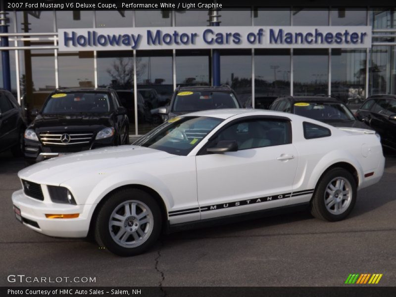 Performance White / Light Graphite 2007 Ford Mustang V6 Deluxe Coupe