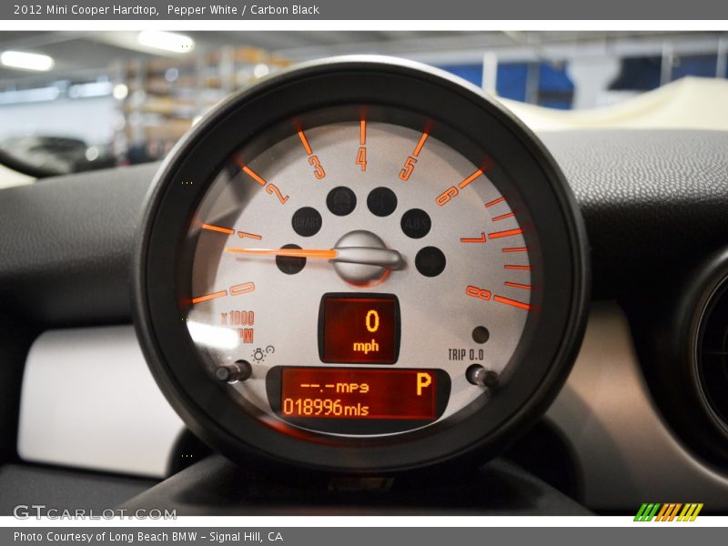 Pepper White / Carbon Black 2012 Mini Cooper Hardtop