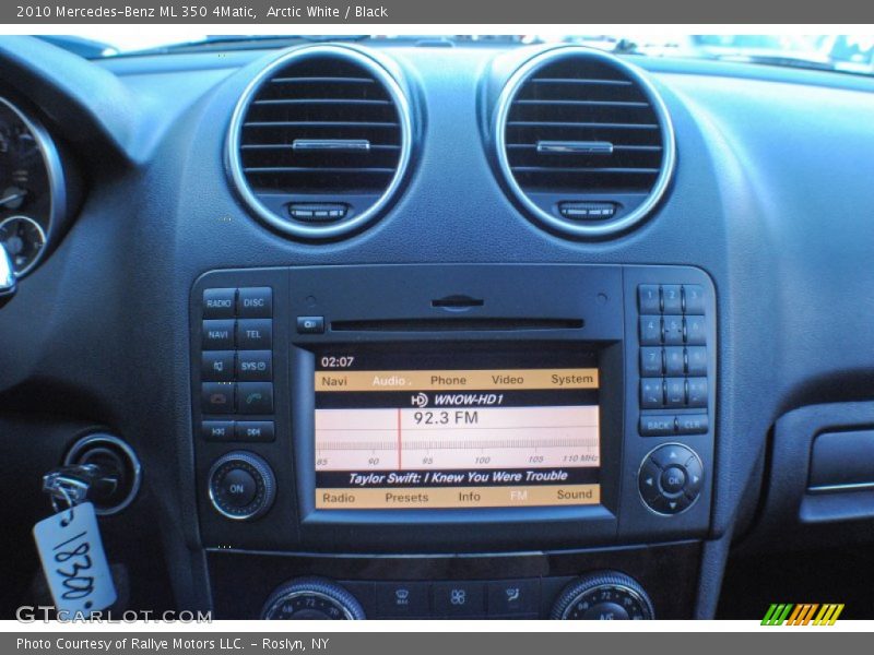 Arctic White / Black 2010 Mercedes-Benz ML 350 4Matic