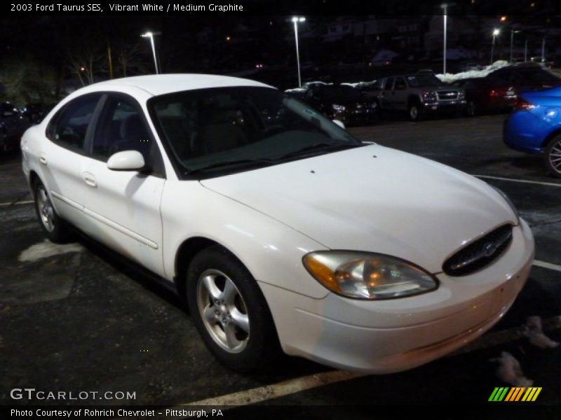 Vibrant White / Medium Graphite 2003 Ford Taurus SES