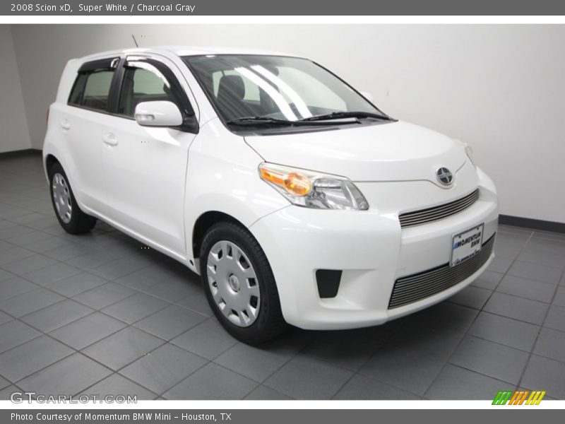 Super White / Charcoal Gray 2008 Scion xD