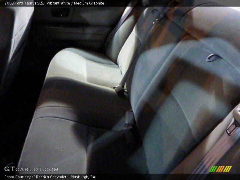 Vibrant White / Medium Graphite 2003 Ford Taurus SES