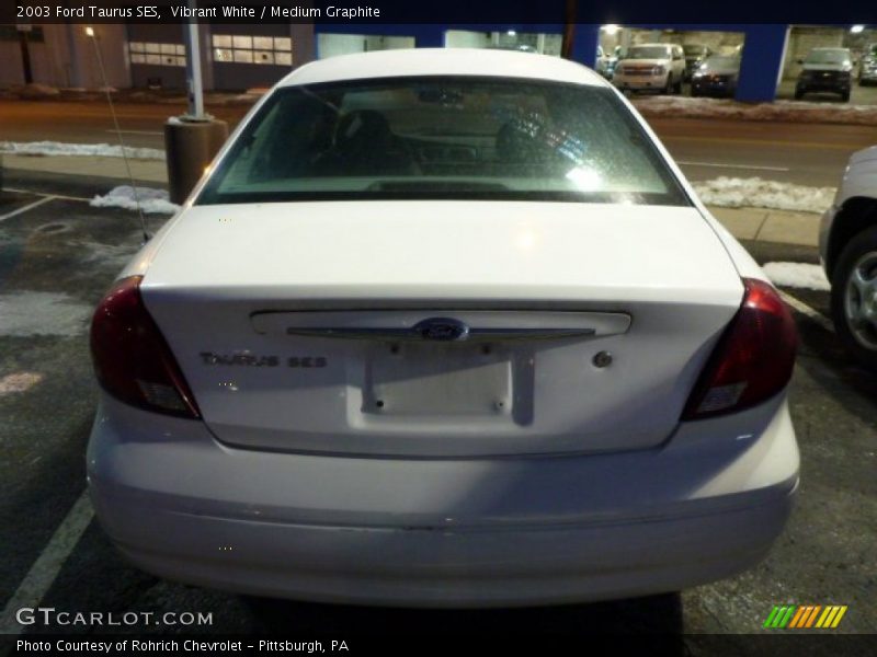 Vibrant White / Medium Graphite 2003 Ford Taurus SES