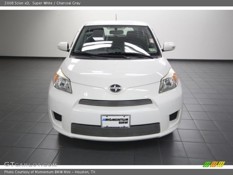 Super White / Charcoal Gray 2008 Scion xD