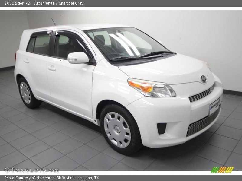 Super White / Charcoal Gray 2008 Scion xD