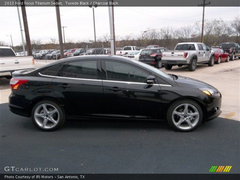 Tuxedo Black / Charcoal Black 2013 Ford Focus Titanium Sedan