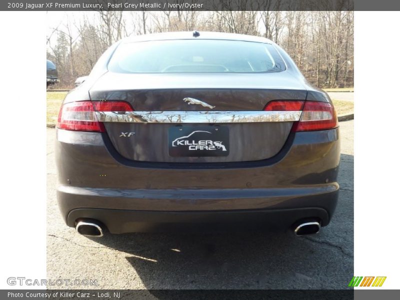 Pearl Grey Metallic / Ivory/Oyster 2009 Jaguar XF Premium Luxury