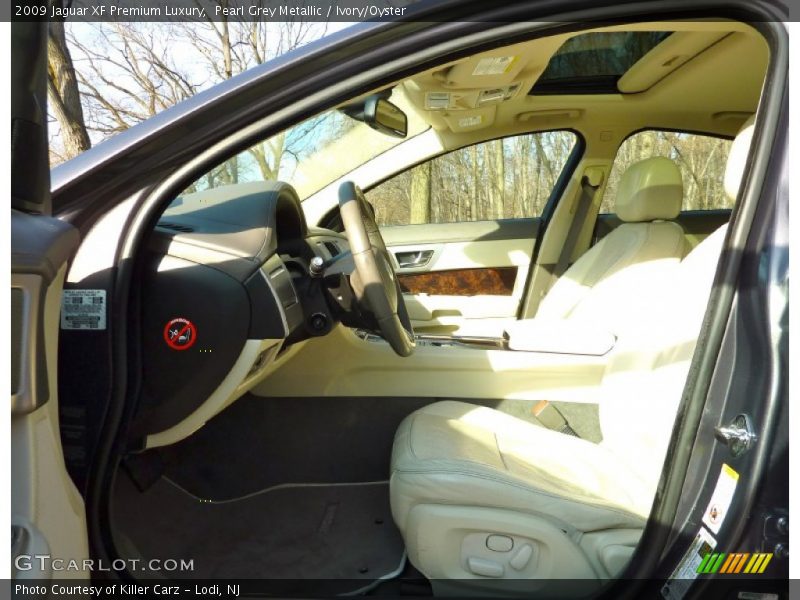 Pearl Grey Metallic / Ivory/Oyster 2009 Jaguar XF Premium Luxury