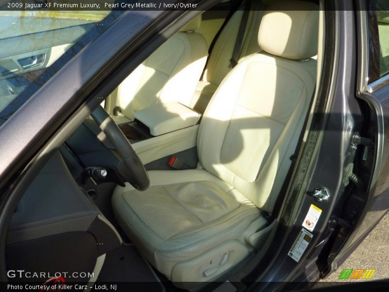 Pearl Grey Metallic / Ivory/Oyster 2009 Jaguar XF Premium Luxury