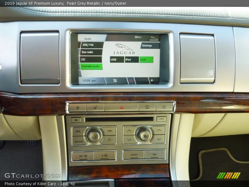 Controls of 2009 XF Premium Luxury