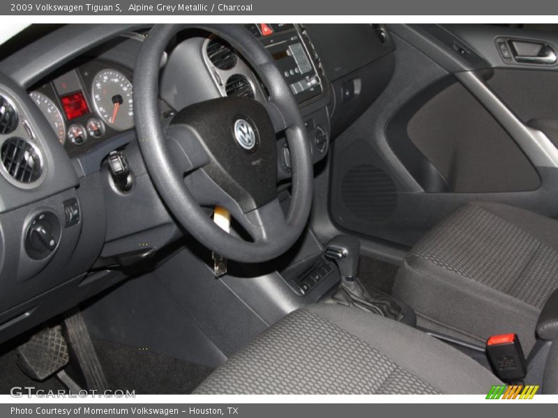 Alpine Grey Metallic / Charcoal 2009 Volkswagen Tiguan S