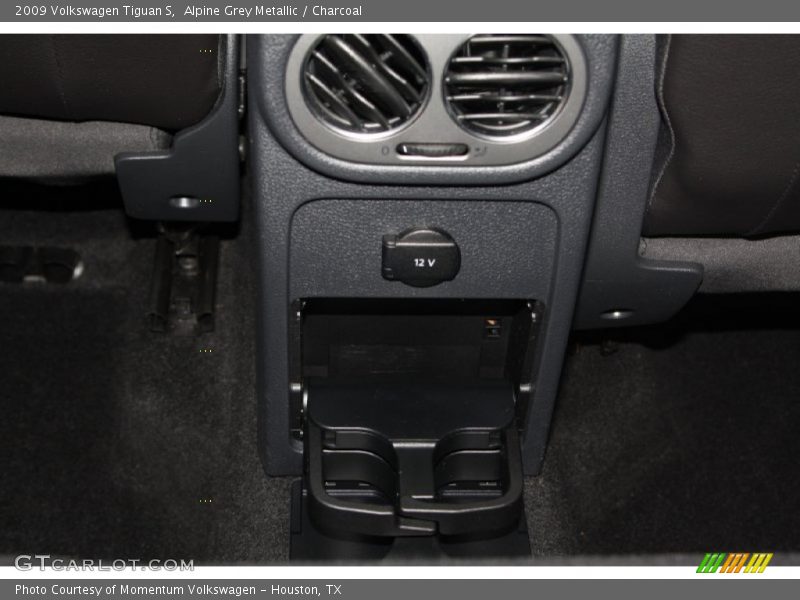Alpine Grey Metallic / Charcoal 2009 Volkswagen Tiguan S