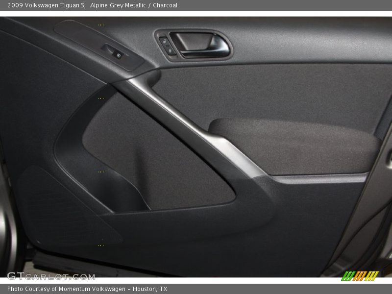 Alpine Grey Metallic / Charcoal 2009 Volkswagen Tiguan S