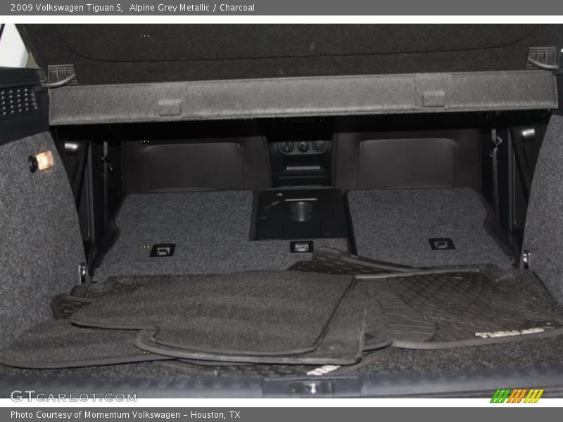 Alpine Grey Metallic / Charcoal 2009 Volkswagen Tiguan S