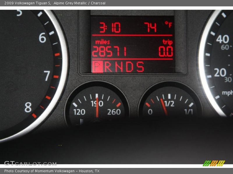 Alpine Grey Metallic / Charcoal 2009 Volkswagen Tiguan S