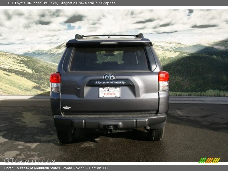 Magnetic Gray Metallic / Graphite 2013 Toyota 4Runner Trail 4x4
