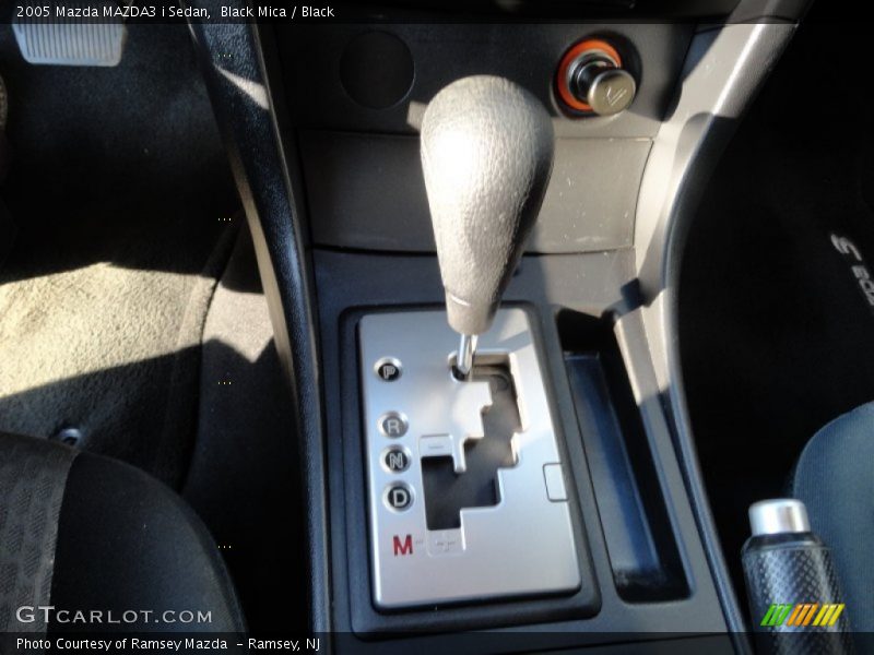 Black Mica / Black 2005 Mazda MAZDA3 i Sedan