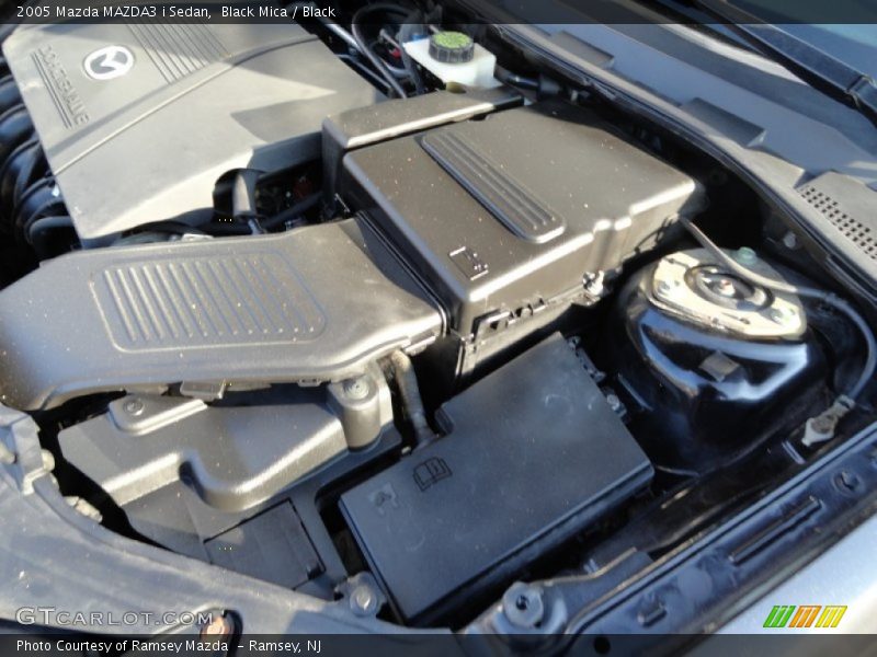 Black Mica / Black 2005 Mazda MAZDA3 i Sedan