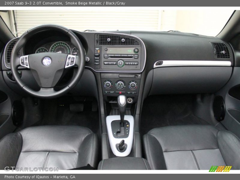 Dashboard of 2007 9-3 2.0T Convertible