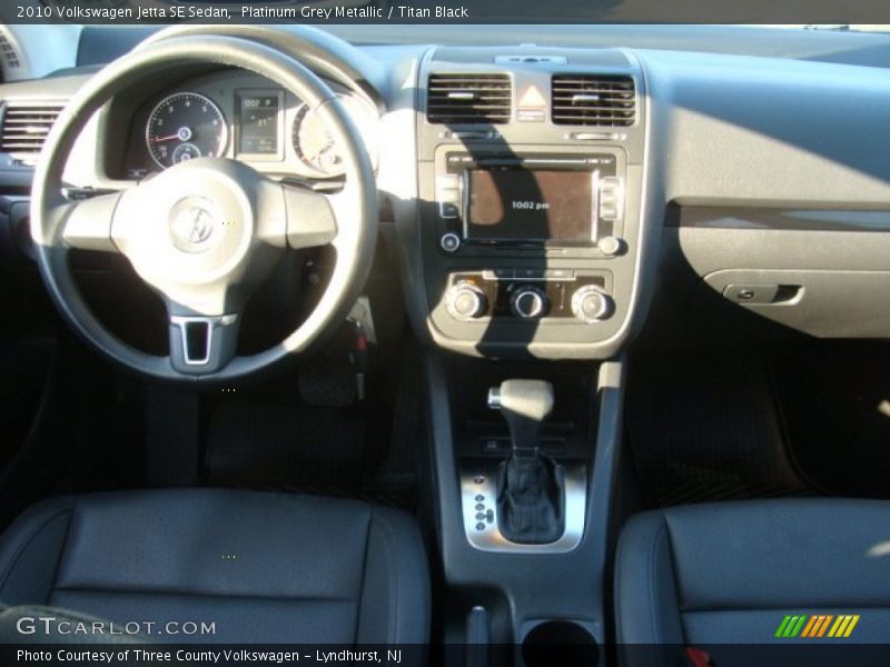 Platinum Grey Metallic / Titan Black 2010 Volkswagen Jetta SE Sedan