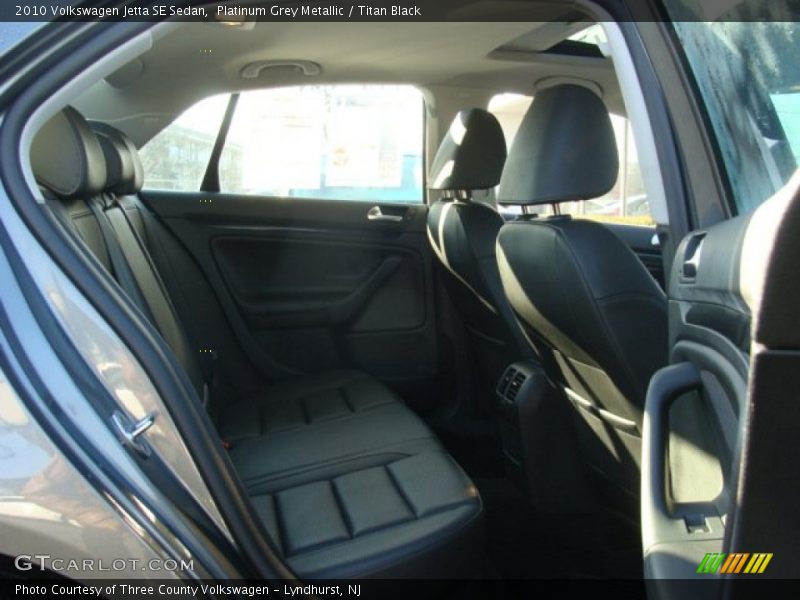 Platinum Grey Metallic / Titan Black 2010 Volkswagen Jetta SE Sedan