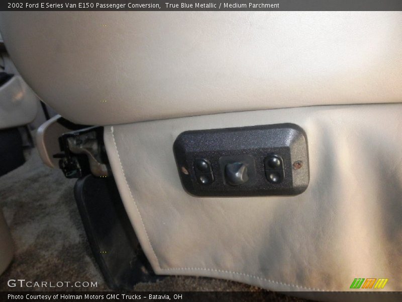 True Blue Metallic / Medium Parchment 2002 Ford E Series Van E150 Passenger Conversion