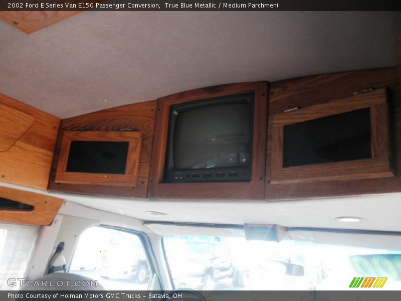 True Blue Metallic / Medium Parchment 2002 Ford E Series Van E150 Passenger Conversion