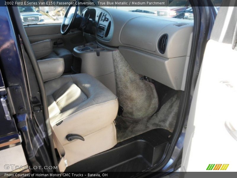 True Blue Metallic / Medium Parchment 2002 Ford E Series Van E150 Passenger Conversion
