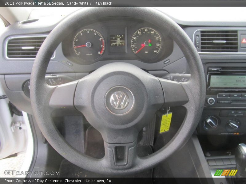 Candy White / Titan Black 2011 Volkswagen Jetta SE Sedan