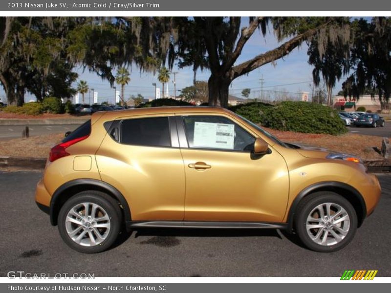  2013 Juke SV Atomic Gold