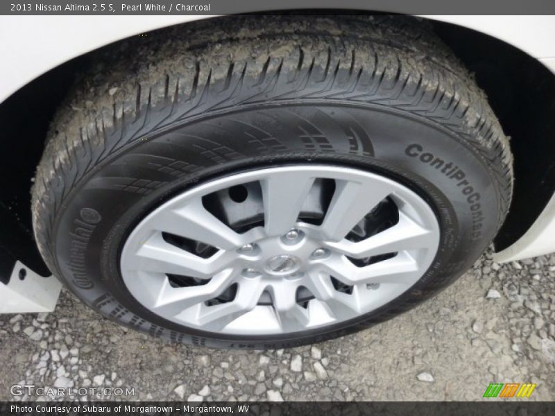 Pearl White / Charcoal 2013 Nissan Altima 2.5 S
