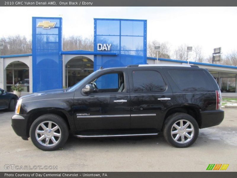 Onyx Black / Ebony 2010 GMC Yukon Denali AWD