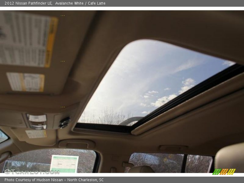 Avalanche White / Cafe Latte 2012 Nissan Pathfinder LE